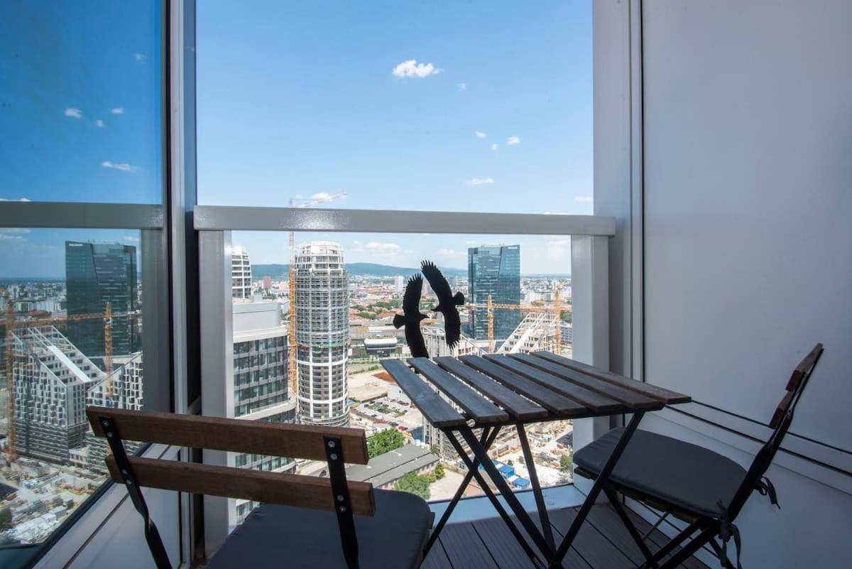 Luxury 1Bdrm On The 28Th Floor Lejlighed Bratislava Eksteriør billede