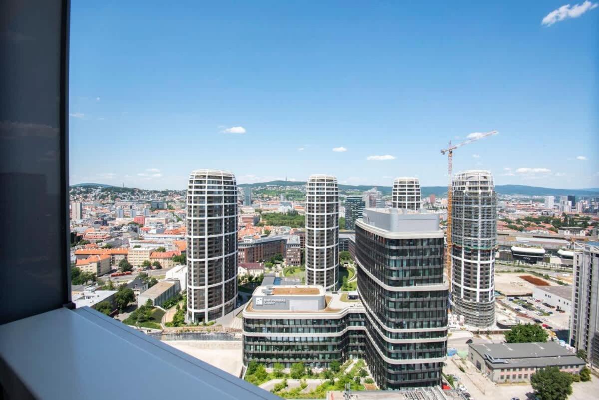 Luxury 1Bdrm On The 28Th Floor Lejlighed Bratislava Eksteriør billede